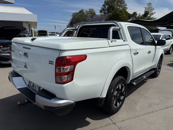 2016 Mitsubishi Triton Exceed