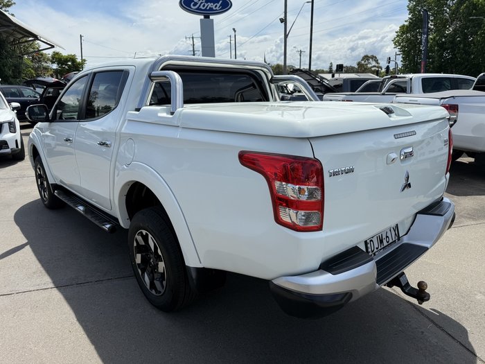 2016 Mitsubishi Triton Exceed