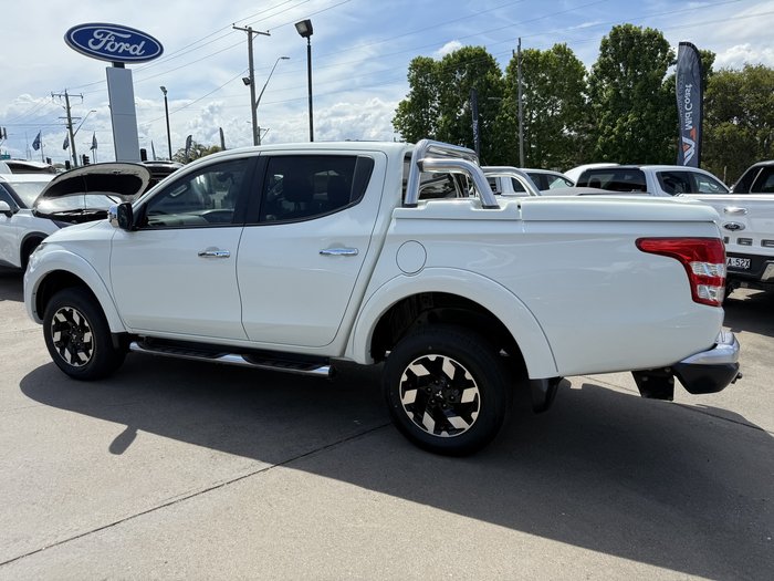 2016 Mitsubishi Triton Exceed