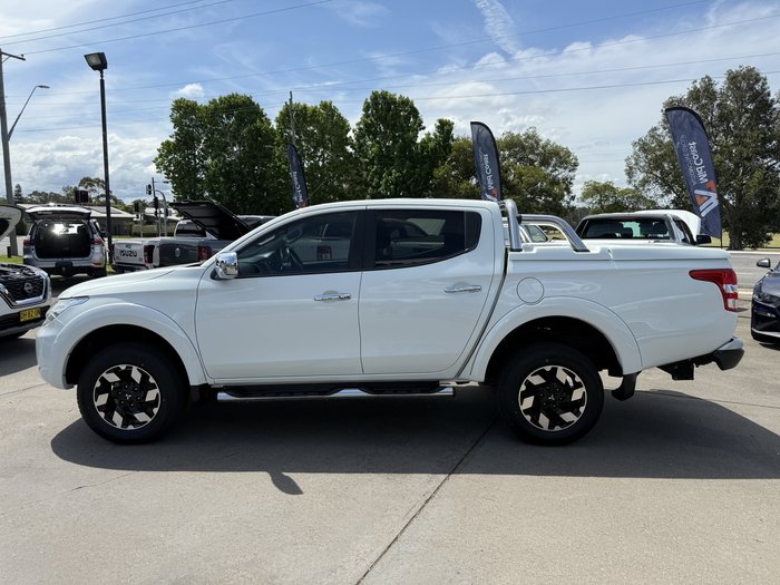 2016 Mitsubishi Triton Exceed