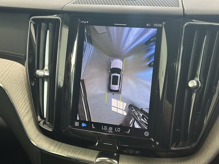 2022 Volvo XC60 B5 Inscription