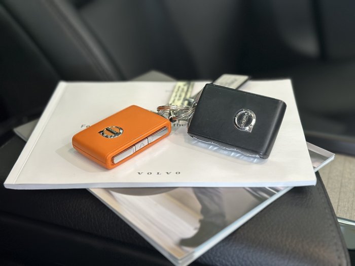 2022 Volvo XC60 B5 Inscription