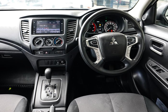 2023 Mitsubishi Triton GLX