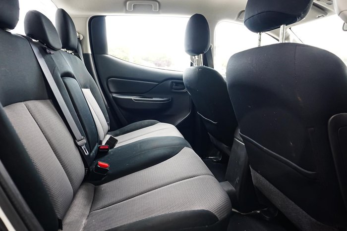 2023 Mitsubishi Triton GLX