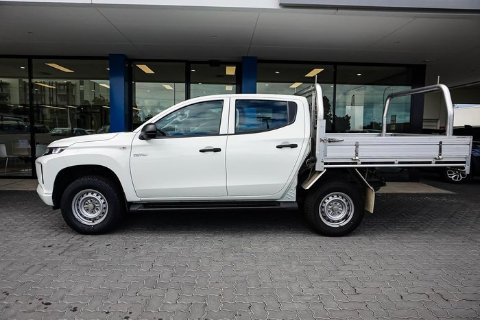 2023 Mitsubishi Triton GLX