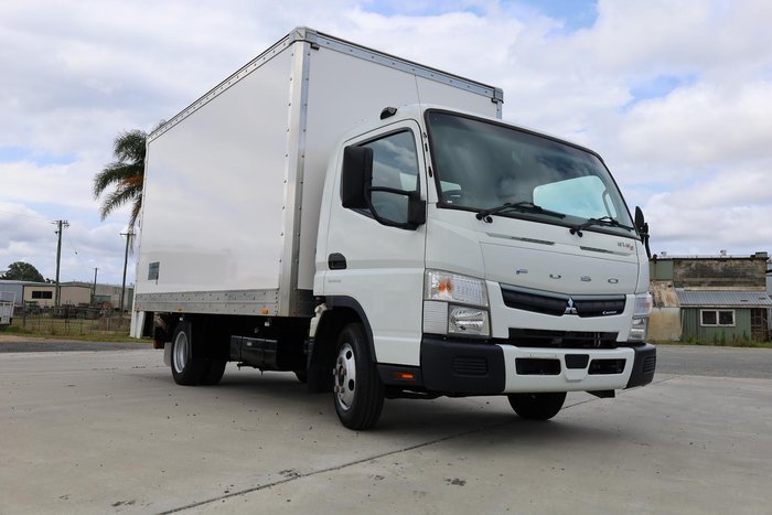 2021 Fuso 515 Pantech White