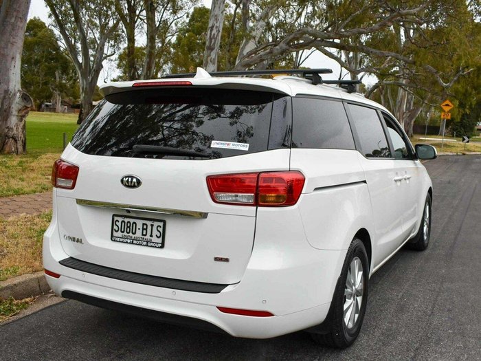 2015 Kia Carnival S