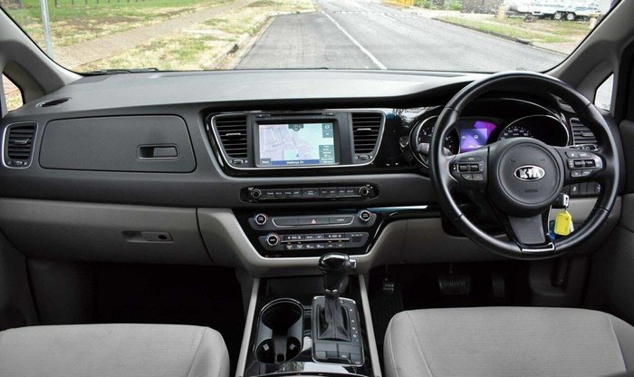 2015 Kia Carnival S