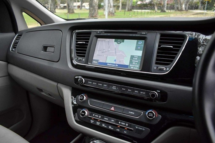 2015 Kia Carnival S