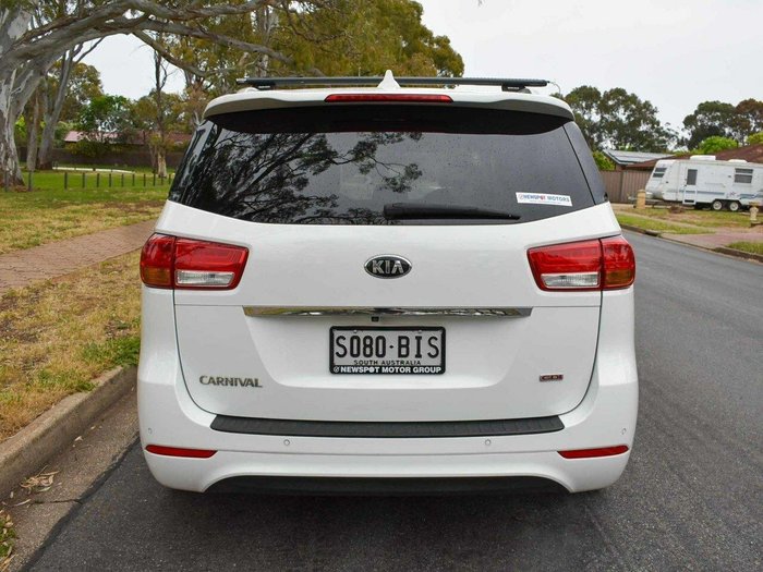 2015 Kia Carnival S