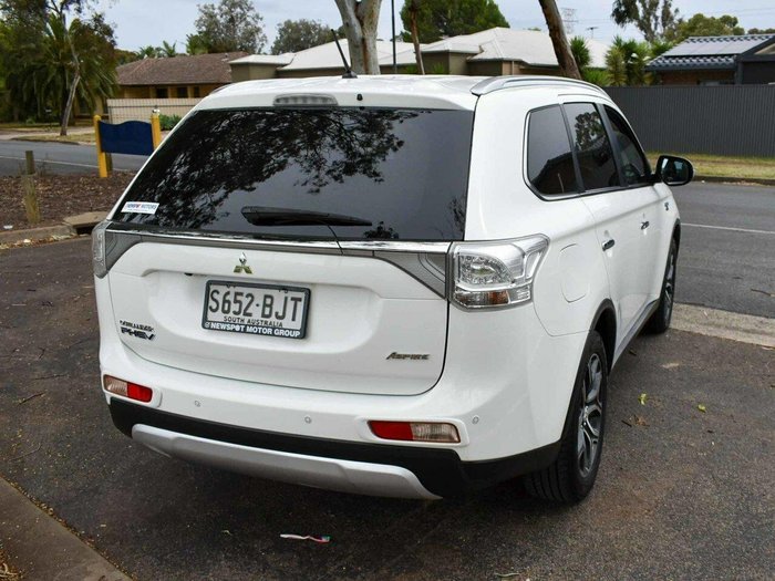 2014 Mitsubishi Outlander PHEV Aspire