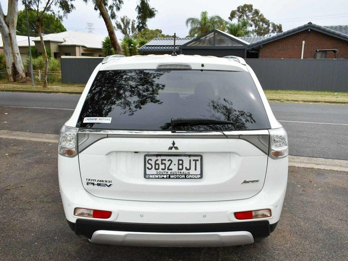2014 Mitsubishi Outlander PHEV Aspire
