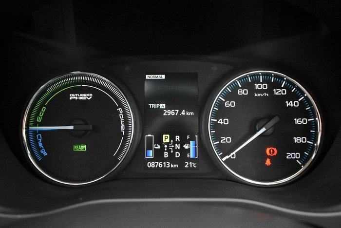 2014 Mitsubishi Outlander PHEV Aspire