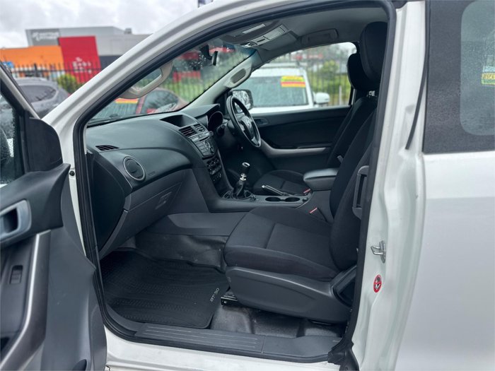 2017 MAZDA BT-50 XT (4x4)