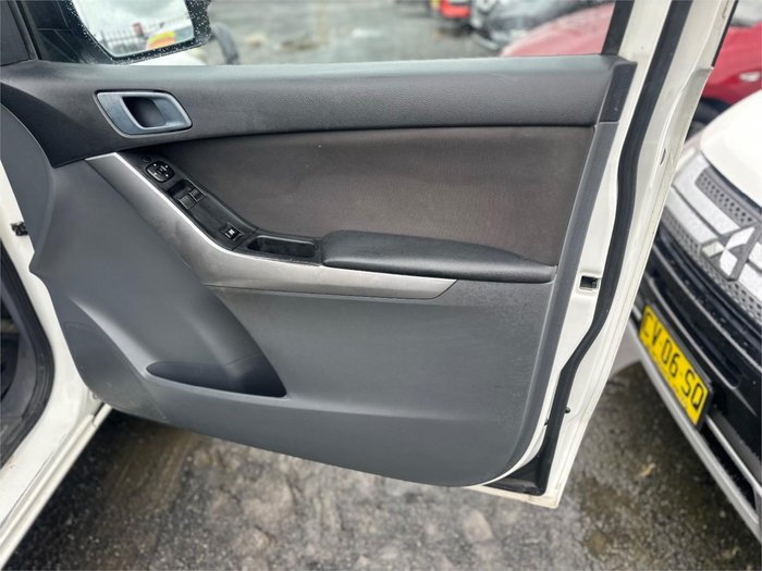 2017 MAZDA BT-50 XT (4x4)