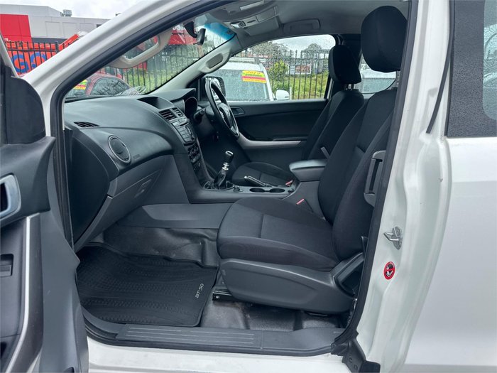 2017 MAZDA BT-50 XT (4x4)