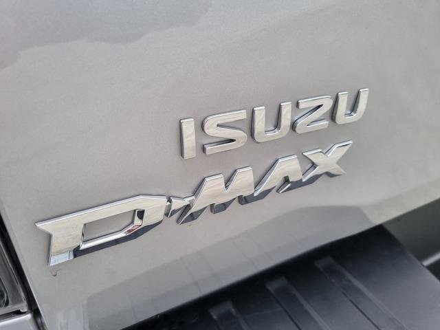 2025 Isuzu D-MAX X-TERRAIN