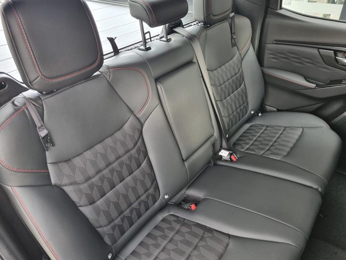 2025 Isuzu D-MAX X-TERRAIN