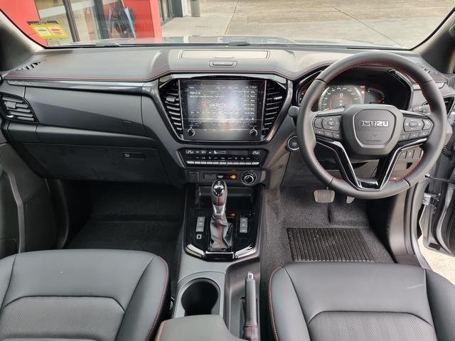 2025 Isuzu D-MAX X-TERRAIN