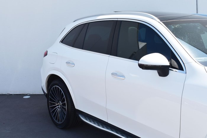 2023 Mercedes-Benz GLC-Class GLC300