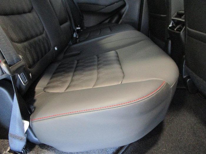 2025 Isuzu D-MAX X-TERRAIN