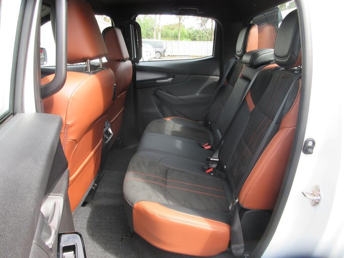 2025 Mazda BT-50 SP