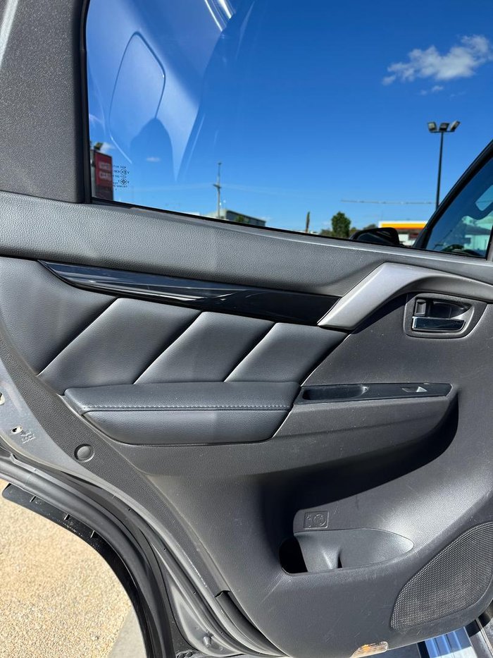 2017 Mitsubishi Pajero Sport GLS QE MY17 4X4 Dual Range Titanium