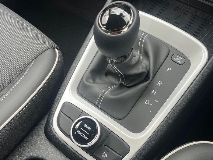 2025 Hyundai Venue Active