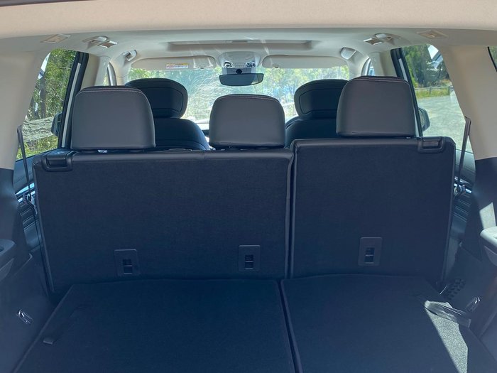 2025 LDV D90 Executive