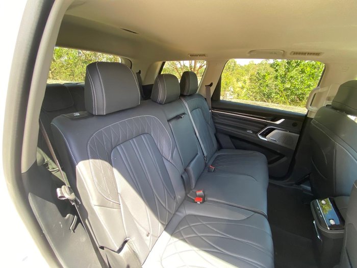 2025 LDV D90 Executive