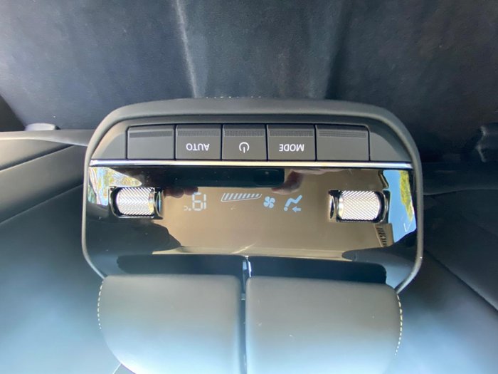 2025 LDV D90 Executive