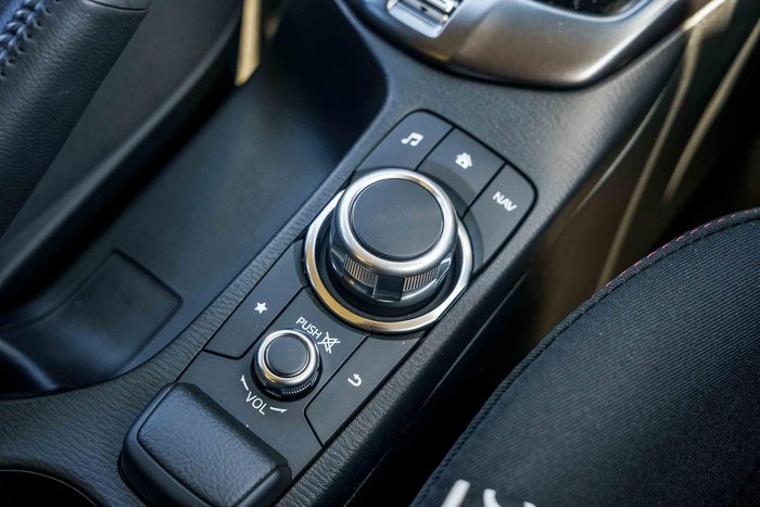 2025 Mazda 2 G15 Evolve