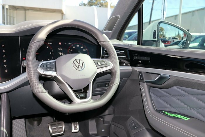 2025 Volkswagen Touareg 210TDI R-Line