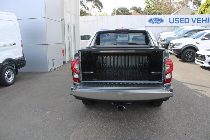 2024 Nissan Navara ST