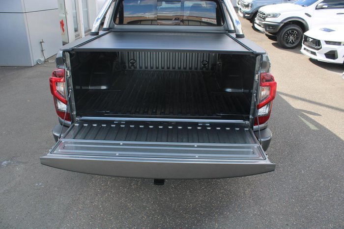 2024 Nissan Navara ST