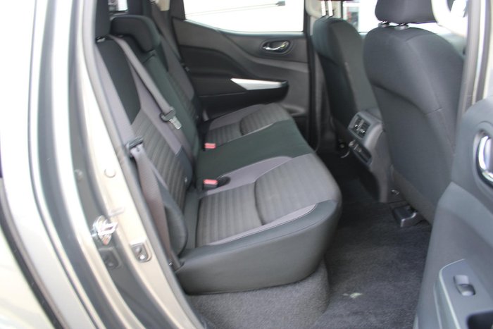 2024 Nissan Navara ST