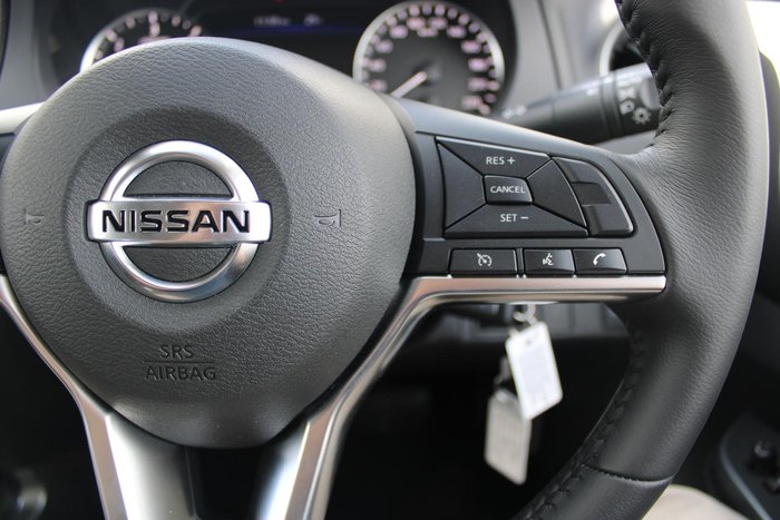 2024 Nissan Navara ST