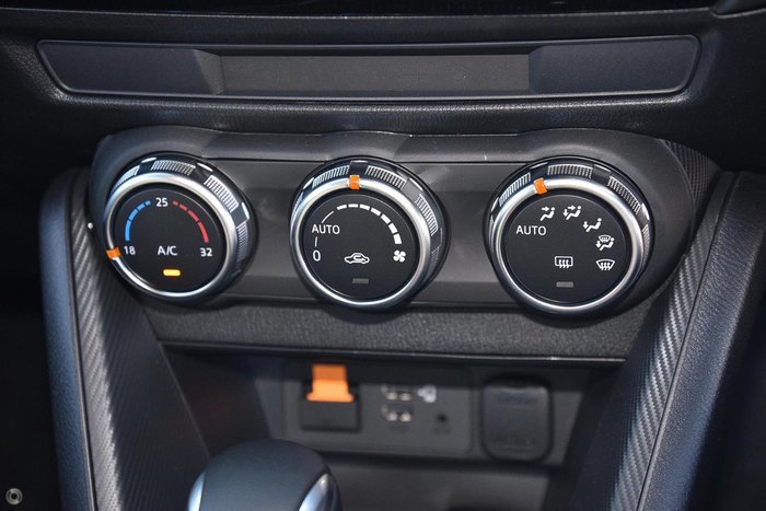 2025 Mazda 2 G15 Evolve