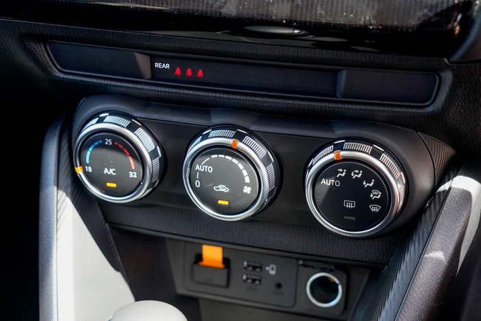 2025 Mazda 2 G15 Evolve