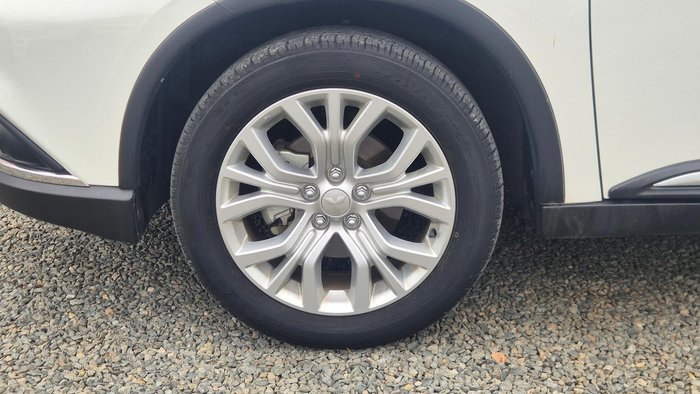 2021 Mitsubishi Outlander ES