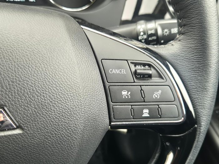 2021 Mitsubishi Outlander ES