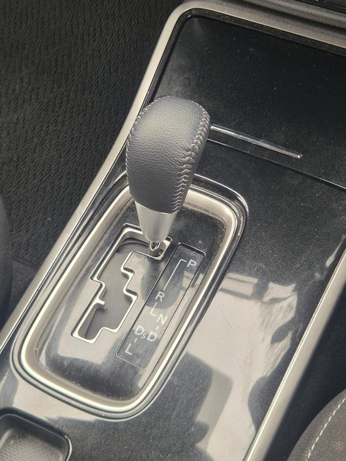 2021 Mitsubishi Outlander ES