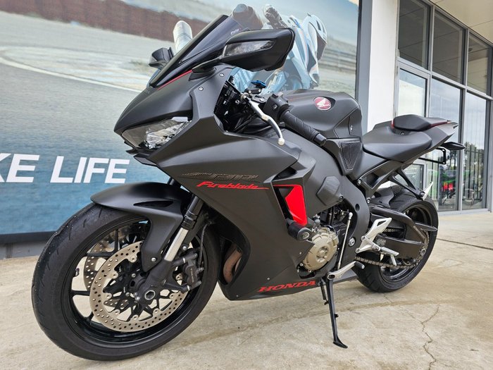 2017 Honda CBR1000RR (FIREBLADE) ABS Black