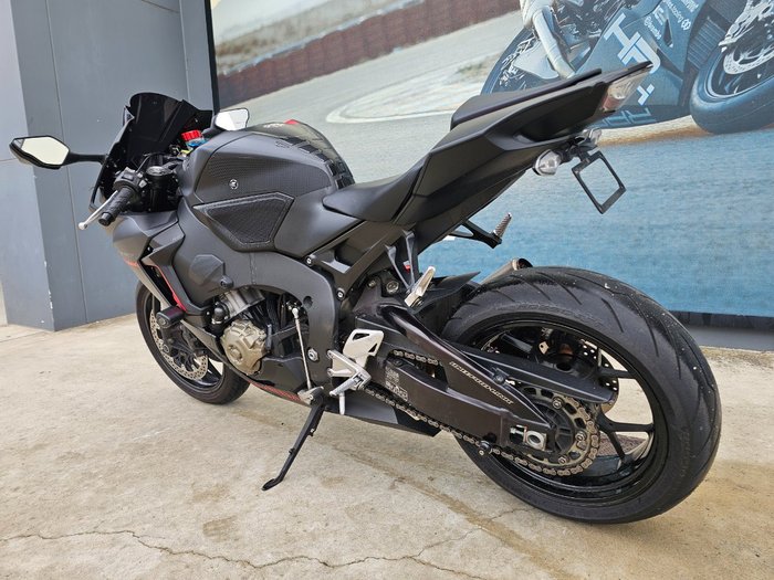 2017 Honda CBR1000RR (FIREBLADE) ABS Black