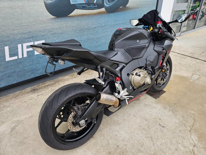 2017 Honda CBR1000RR (FIREBLADE) ABS Black