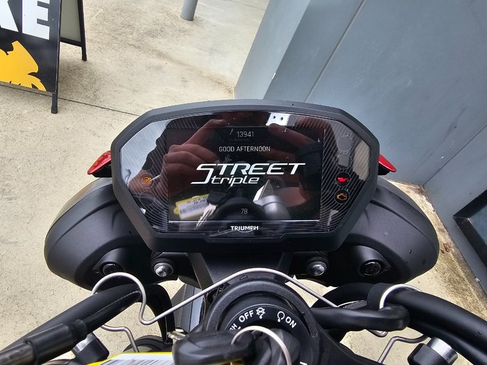 2024 Triumph STREET TRIPLE RS Red