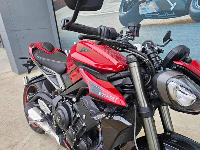 2024 Triumph STREET TRIPLE RS Red