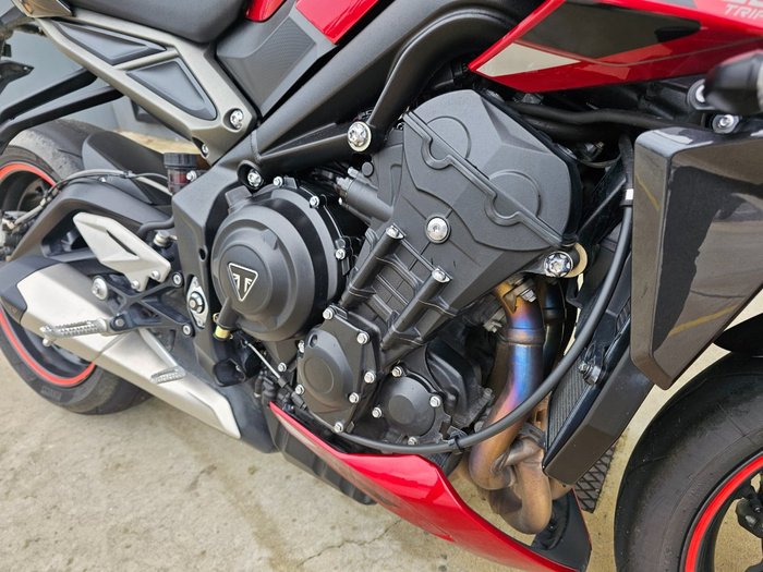 2024 Triumph STREET TRIPLE RS Red
