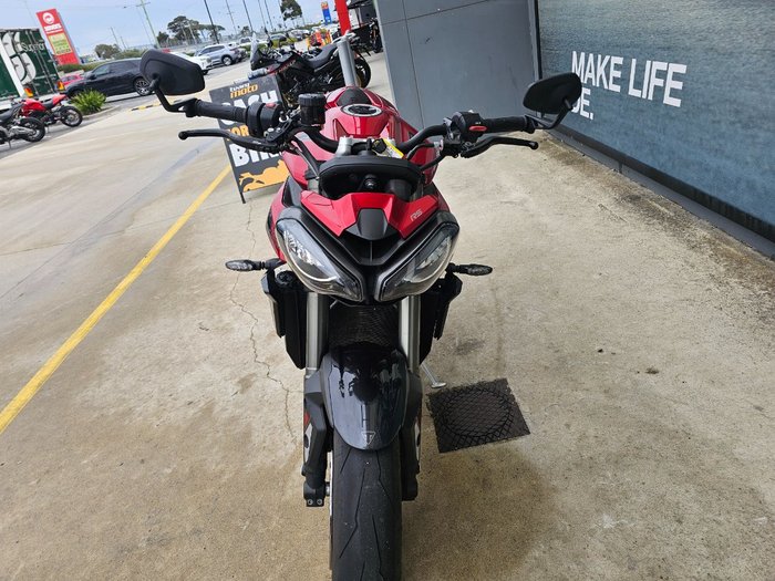 2024 Triumph STREET TRIPLE RS Red