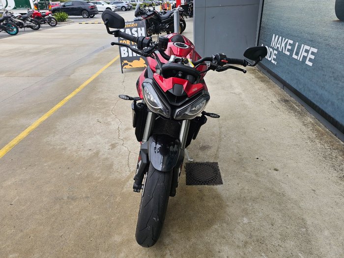 2024 Triumph STREET TRIPLE RS Red